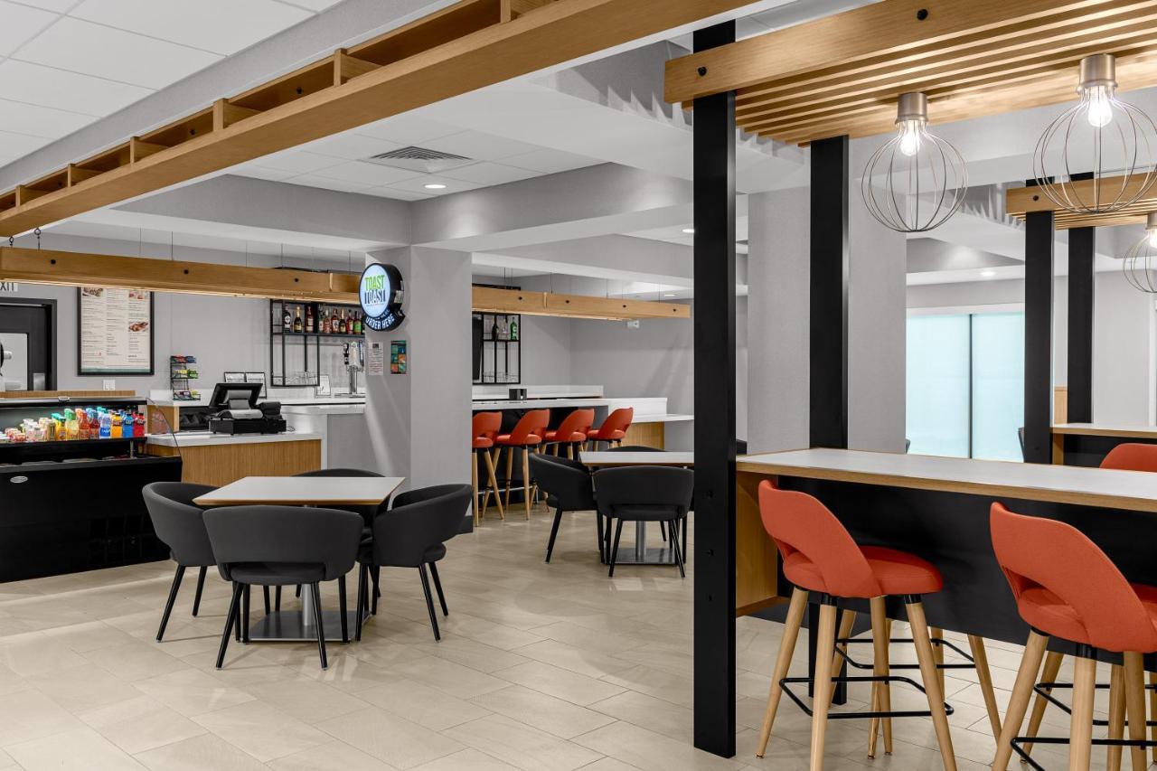 Holiday Inn Cleveland By Ihg Εξωτερικό φωτογραφία
